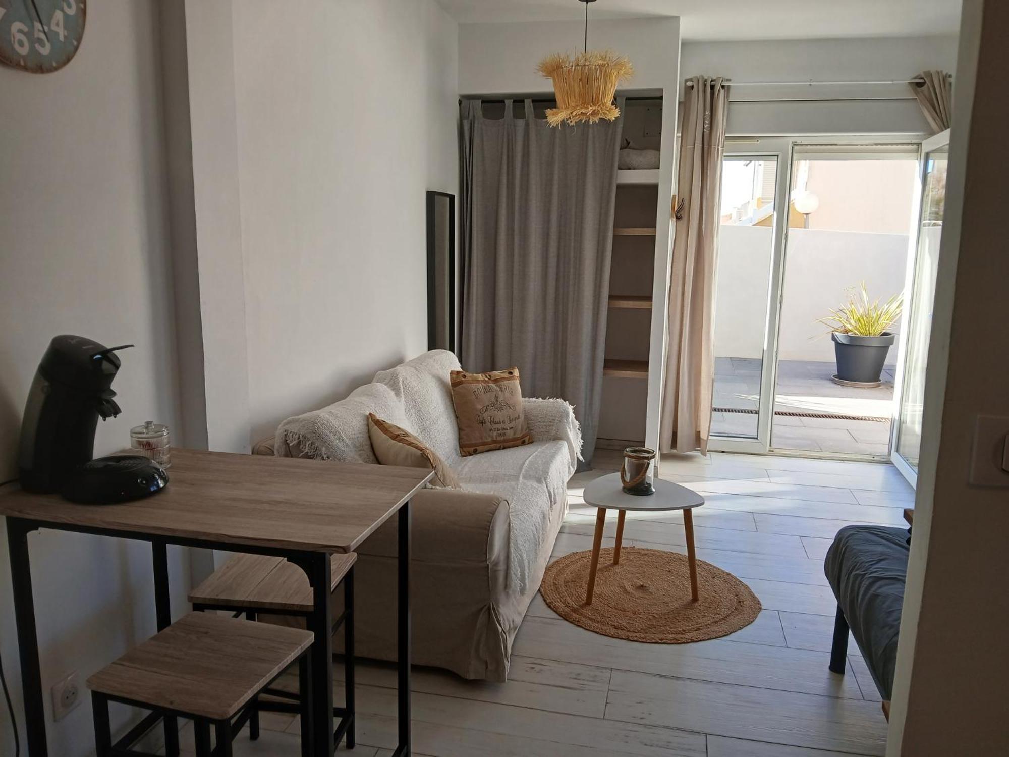 Maison Basalte Agde